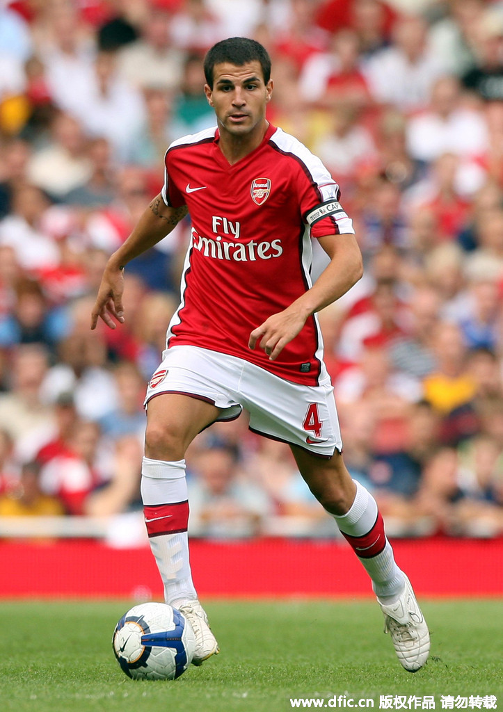 波兰主帅：要帮扎莱夫斯基找回状态；我觉得莱万还没决定未来（波兰主帅：将助扎莱夫斯基重回正轨；称莱万尚未决定未来）