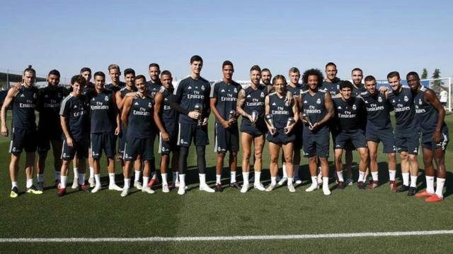 曼城官方：奥赖利新赛季将改穿33号球衣（曼城官宣：奥赖利下赛季改披33号）