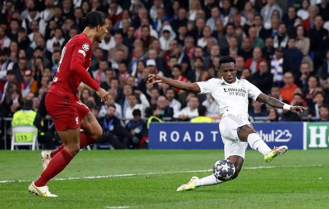 本菲卡遇苦主仍难翻身 数据示切尔西小胜晋级（本菲卡难破苦主魔咒，数据看好切尔西小胜晋级）