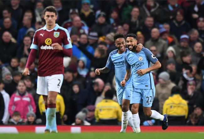 全家福宣，U16国少小将万项加盟塞尔超贝尔格莱德红星俱乐部（全家福官宣！U16国少小将万项加盟塞尔超贝尔格莱德红星）