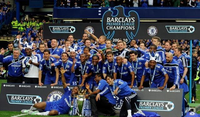 利物浦vs毕包第20分钟比赛暂停，全场球员、观众鼓掌致敬若塔（利物浦战毕尔巴鄂第20分钟暂停，全场球员与球迷鼓掌致敬若塔）